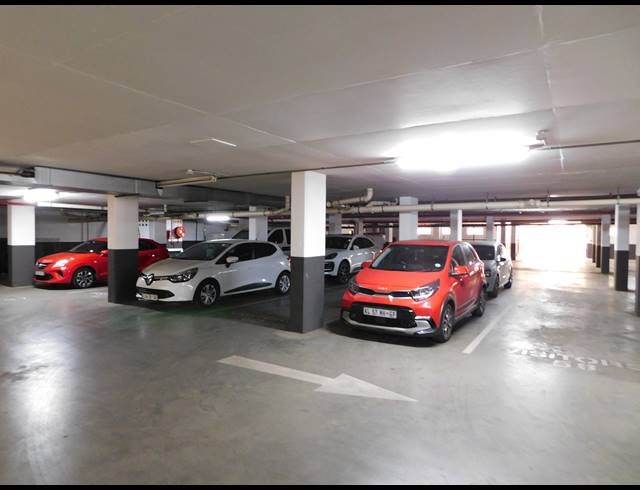 854M² OFFICE TO LET IN WAVERLEY
